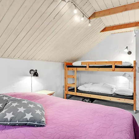 Stunning In With Kitchen 別荘