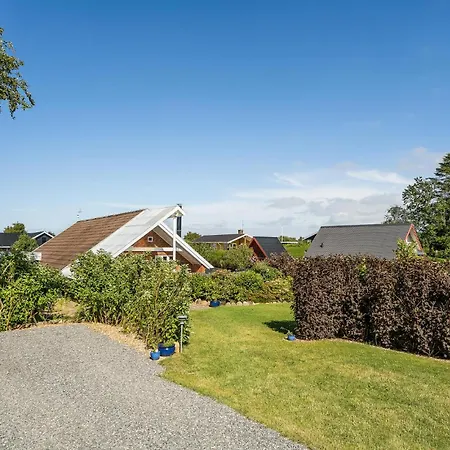 Stunning In With Kitchen